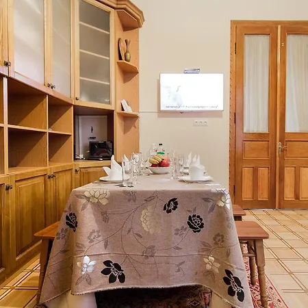 Hostel Mama